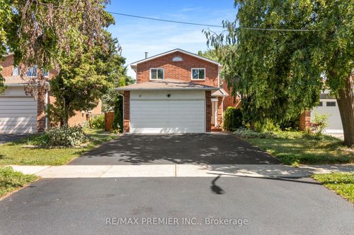 26 Ecclestone Dr, Brampton, ON, L6X3N7 | Card Image