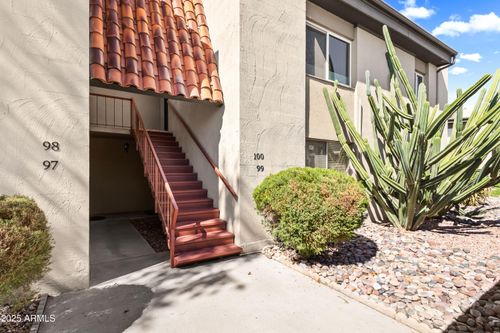 100-4201 E Camelback Rd, Phoenix, AZ, 85018-2731 | Card Image