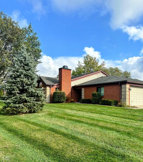 9299 Golden Oaks E, Indianapolis, IN, 46260 | Card Image