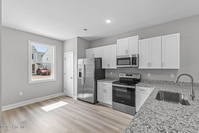 327 Starfish Ln, Townhouse with 3 bedrooms, 4 bathrooms and null parking in N Topsail Beach NC | Image 10
