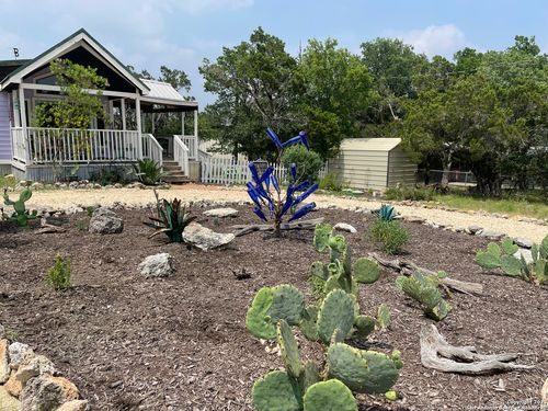 517 Timberdell Dr, Canyon Lake, TX, 78133-2526 | Card Image