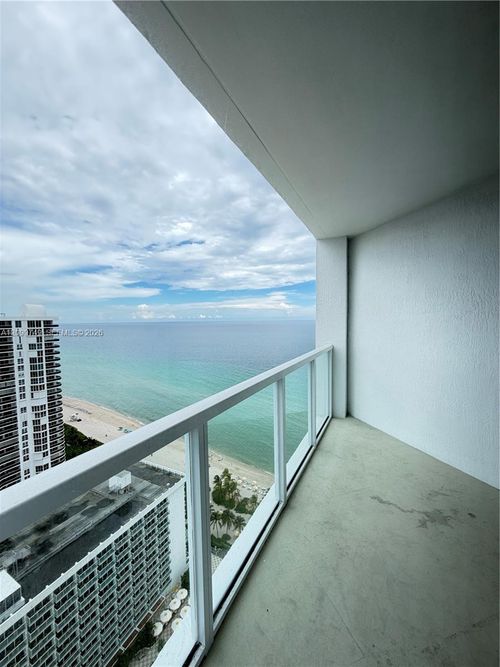 2806-16699 Collins Ave, Sunny Isles Beach, FL, 33160-5420 | Card Image