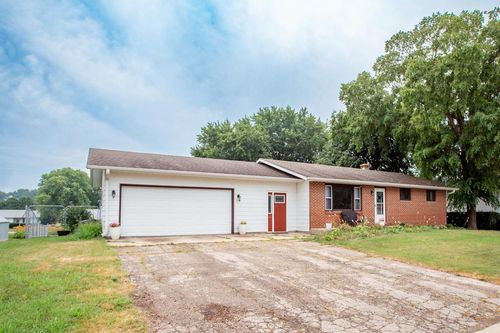 504 26th St, Monroe, WI, 53566-2755 | Card Image