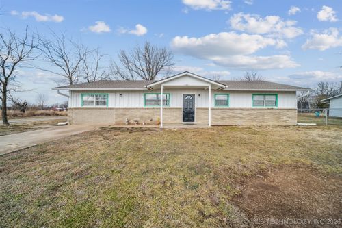 102 Saddle Ln, Oologah, OK, 74053-3918 | Card Image