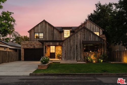 11734 Huston St, Valley Village, CA, 91607 | Card Image