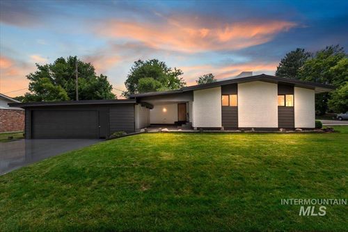 2001 Ray Ave, Caldwell, ID, 83605-4941 | Card Image