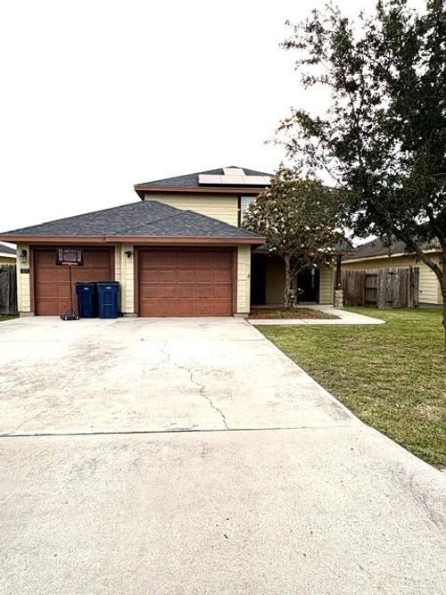 809 Santos Avenue, Mercedes, TX, 78570 | Card Image