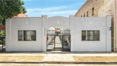 4334 S Main St, Los Angeles, CA, 90003 | Card Image