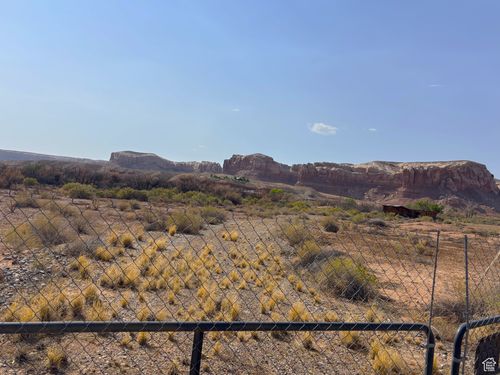 1 E Black Locust Ave, Bluff, UT, 84512-7720 | Card Image