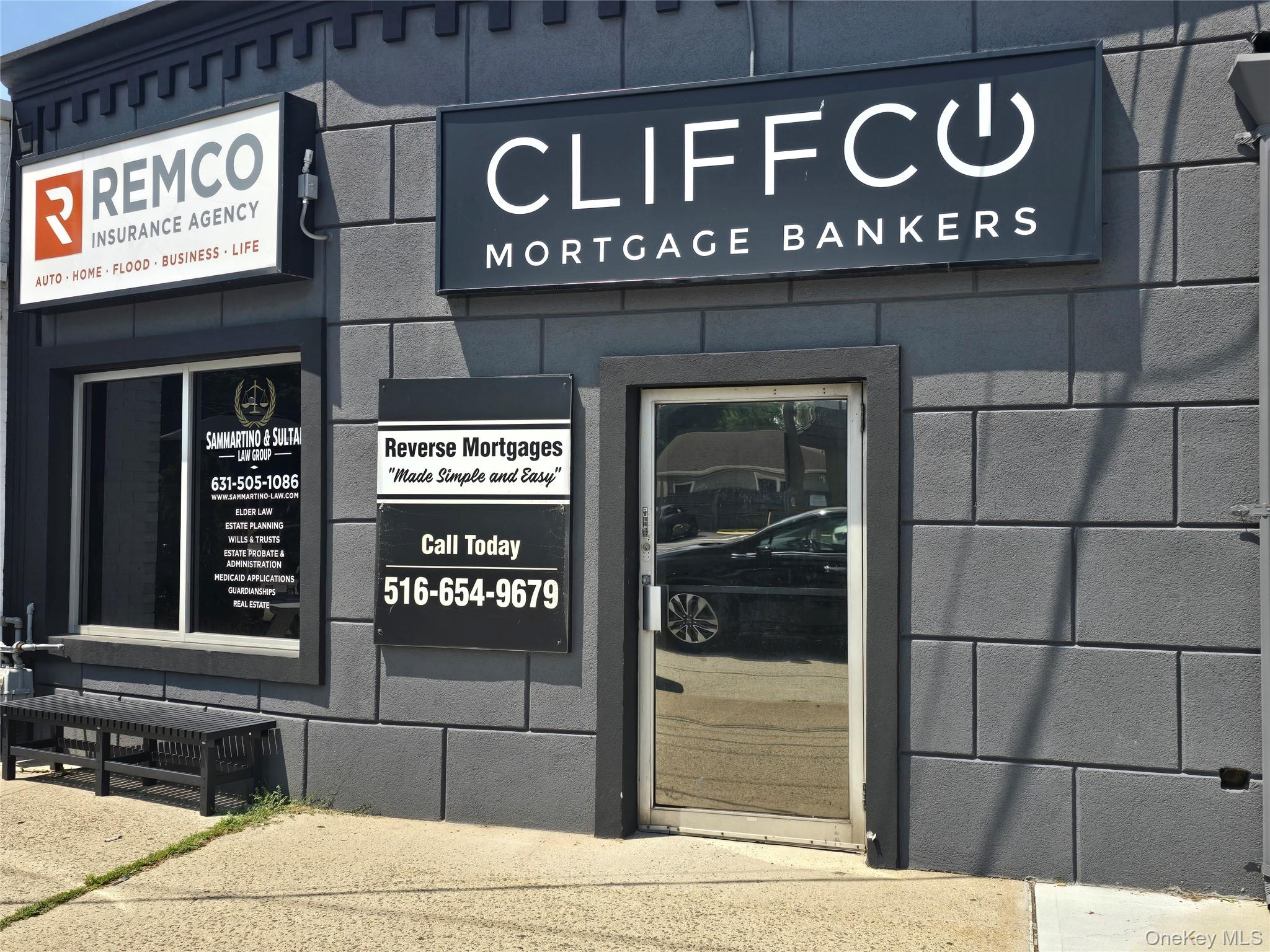 3265 Merrick Rd, Wantagh, NY 11793-4335