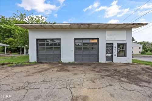 1602 Main St, White Pine, TN, 37890-3300 | Card Image