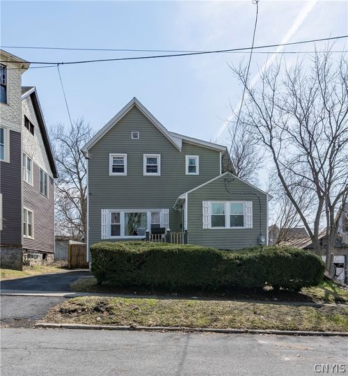 208 Farwell St, Watertown, NY, 13601-2125 | Card Image