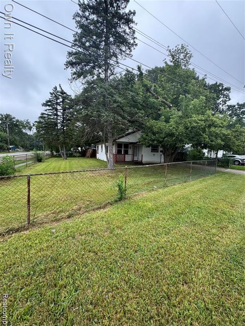 32462 Muskegon Ct, Westland, MI, 48186-4748 | Card Image