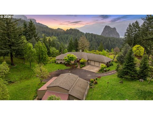 262 Beacon Highland Rd, Stevenson, WA, 98648-6061 | Card Image