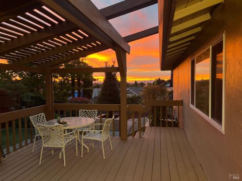 307 Whitecliff Drive, Vallejo, CA, 94589 | Card Image
