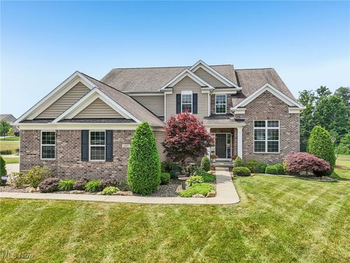685 Shannon Place, Aurora, OH, 44202 | Card Image