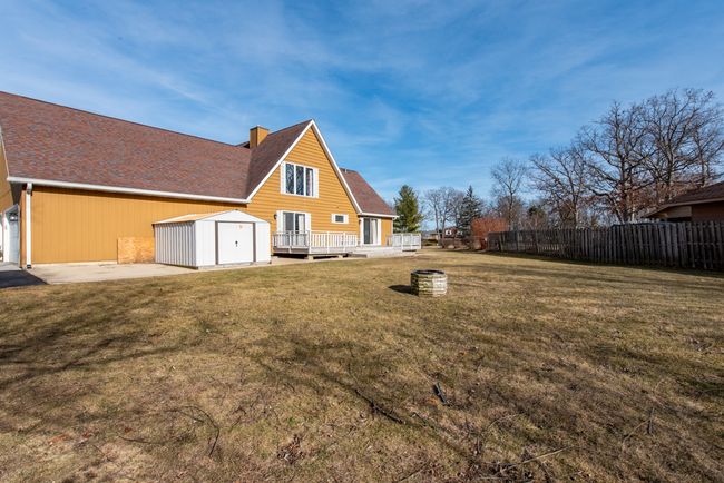 43388 N Oakcrest Ln, House other with 3 bedrooms, 2 bathrooms and 3 parking in Zion IL | Image 33