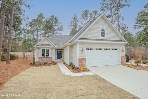 132 Hunter Trl, Southern Pines, NC, 28387-2937 | Card Image