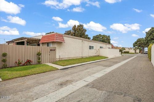 b-2930 Isle Way, Oxnard, CA, 93035 | Card Image