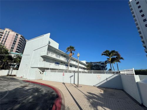 302-1480 S Ocean Blvd, Lauderdale By The Sea, FL, 33062 | Card Image