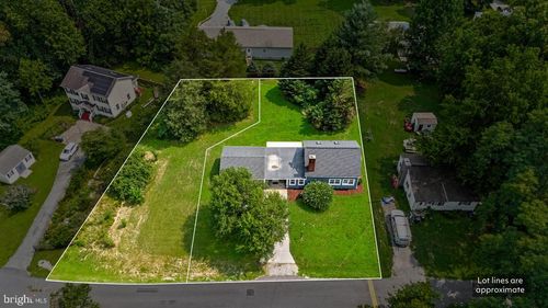 270 Ellis Dr, LOUISA, VA, 23093-5731 | Card Image