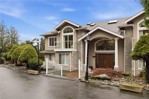5549 Alderley Rd, Victoria, BC, V8Y1Y2 | Card Image