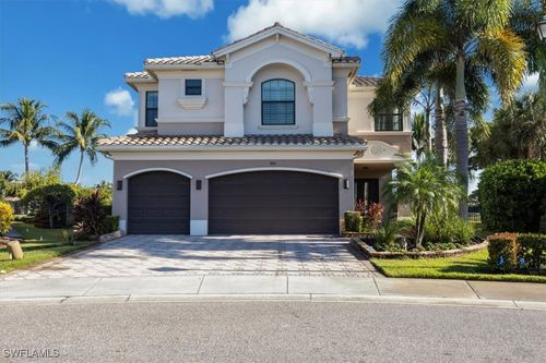 3821 Columbia Ct, NAPLES, FL, 34119-8649 | Card Image