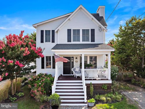 210 Ocean St, BEACH HAVEN, NJ, 08008-1628 | Card Image