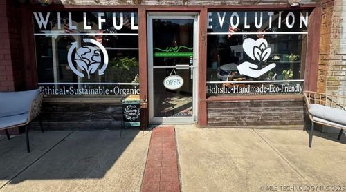 131 N Lee St, Fort Gibson, OK, 74434-8627 | Card Image