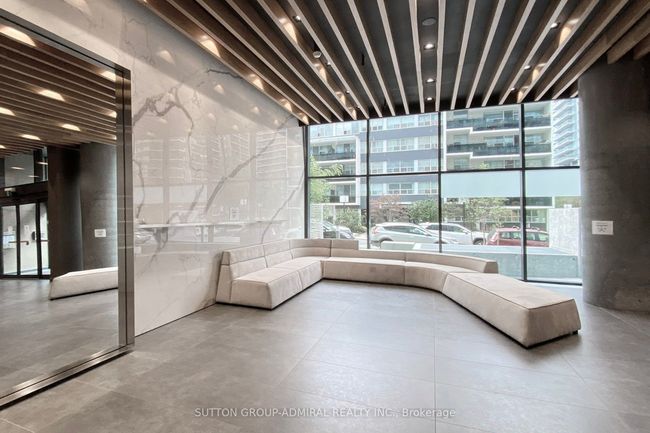 901 - 161 Roehampton Ave, Condo with 2 bedrooms, 1 bathrooms and null parking in Toronto ON | Image 5
