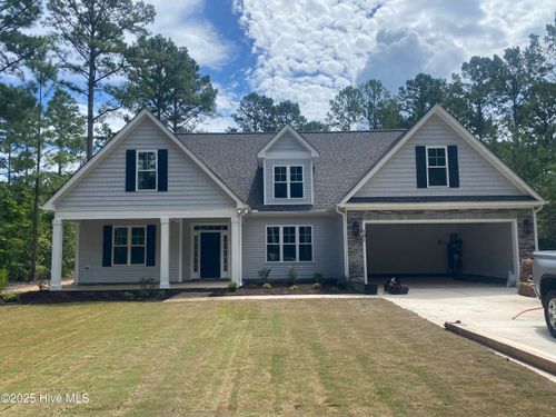 255 White Oak Bluff Rd, Stella, NC, 28582-9757 | Card Image