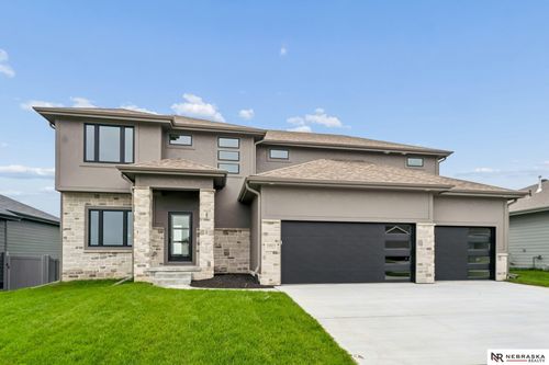 10911 N 161st Ave, Bennington, NE, 68007-6426 | Card Image