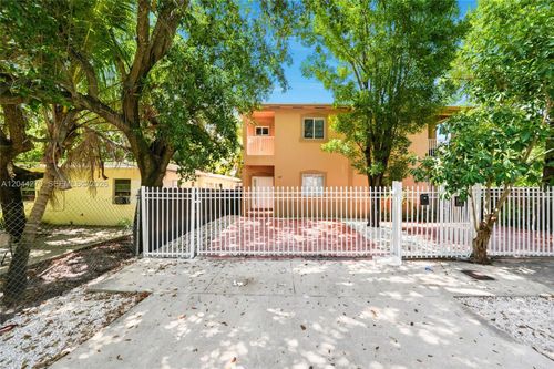 145-145 Ne 60th St, Miami, FL, 33137-2018 | Card Image