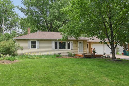538 S Wasson Ln, River Falls, WI, 54022-2662 | Card Image