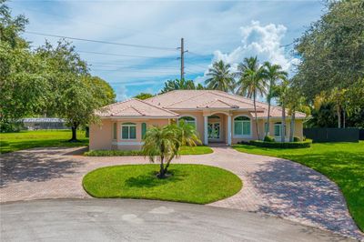 16315 Sw 88th Ct, House other with 4 bedrooms, 3 bathrooms and null parking in Palmetto Bay FL | Image 3