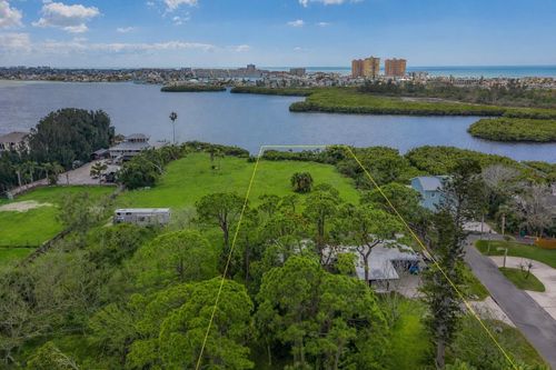 13798 74th Ave, Seminole, FL, 33776-3801 | Card Image