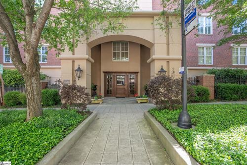 apt-202-400 N Main St, Greenville, SC, 29601-2071 | Card Image