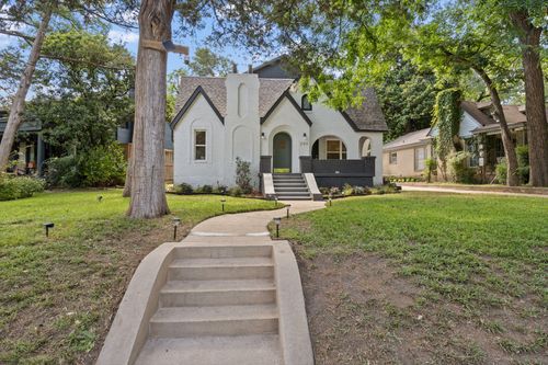 200 S Shore Dr, Dallas, TX, 75216-1037 | Card Image