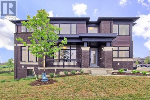 1-400 Newman Dr, Cambridge, ON, N1S0E8 | Card Image