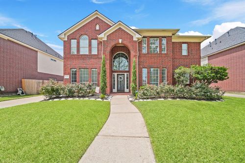 3207 Summerwind Court, Pearland, TX, 77584 | Card Image