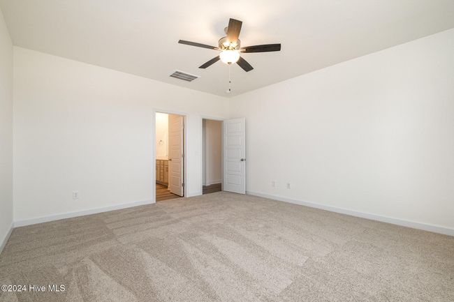 33 Barony Ln, House other with 3 bedrooms, 3 bathrooms and 2 parking in Smithfield NC | Image 15