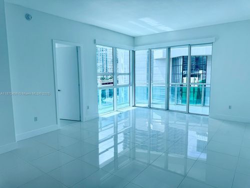 apt-1010-951 Brickell Ave, Miami, FL, 33131-3933 | Card Image