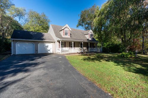 15 Jeffrey Manor Rd, Oakdale, CT, 06370-1206 | Card Image