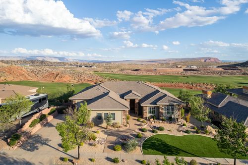 3494 Crimson Fairway Dr, Washington, UT, 84780-1954 | Card Image