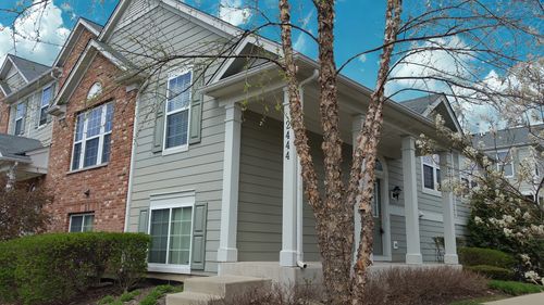 2444-2444 Emily Ln, Elgin, IL, 60124-8743 | Card Image