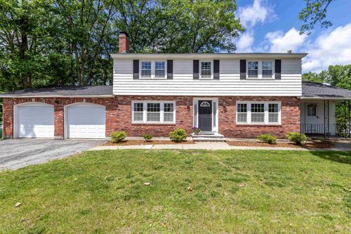 2 Inwood Cir, Pelham, NH, 03076-2716 | Card Image