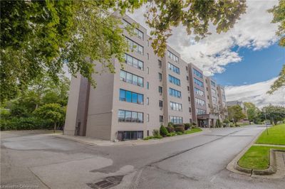 207 - 650 Cheapside St, Home with 2 bedrooms, 1 bathrooms and 1 parking in London ON | Image 1