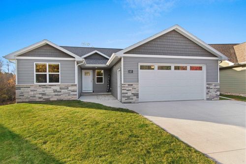 537 Golf Side Court, HORTONVILLE, WI, 84944 | Card Image