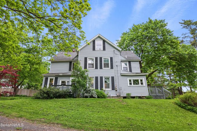 9 High St, Home with 6 bedrooms, 3 bathrooms and 4 parking in Lenox MA | Image 49
