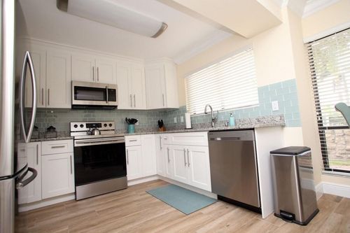 67 Balfour Rd E, Palm Beach Gardens, FL, 33418-7089 | Card Image